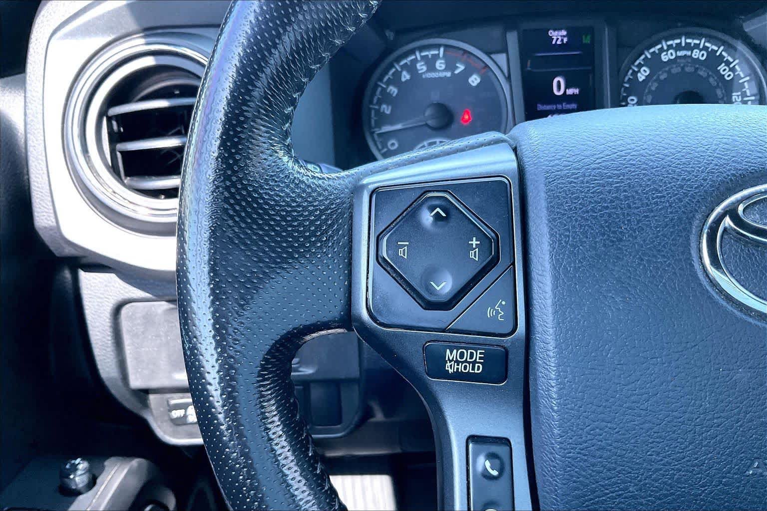 Used 2019 Toyota Tacoma TRD Off-Road AWD/4WD image 21