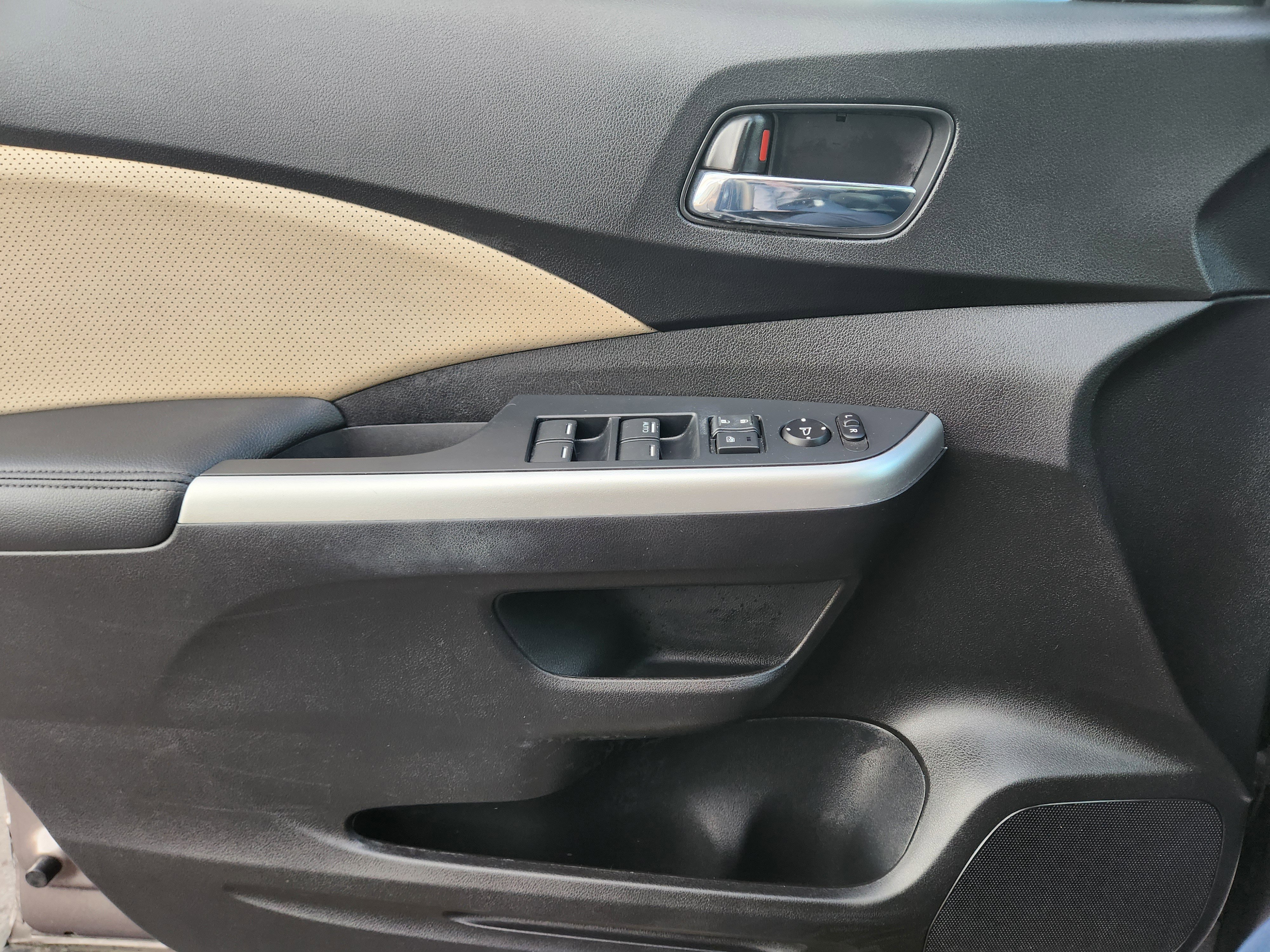 Used 2015 Honda CR-V EX-L image 17