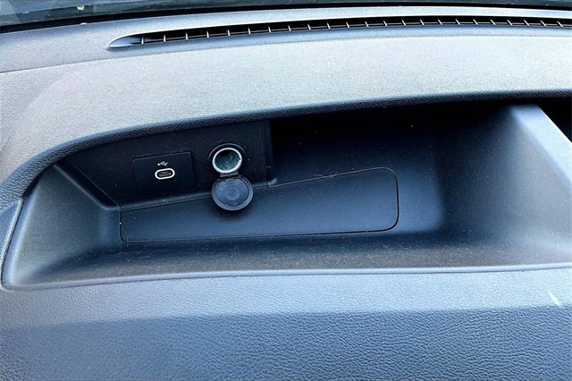 Used 2023 Ford Transit 350 XLT image 15