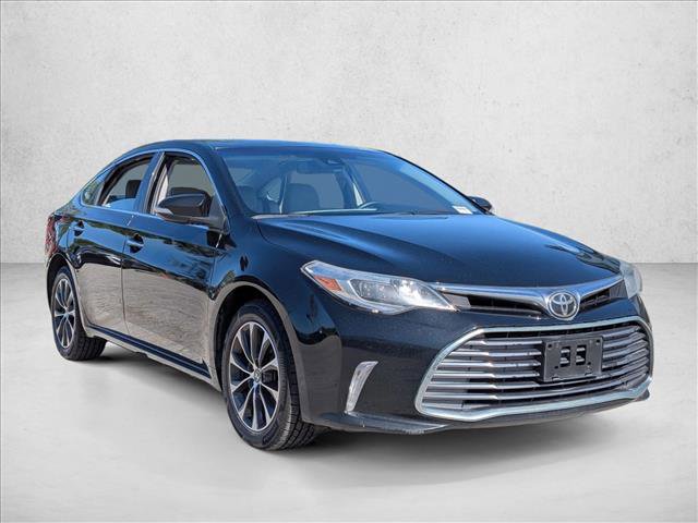 Used 2018 Toyota Avalon XLE Premium w/ All Weather Liner Package FWD image 3