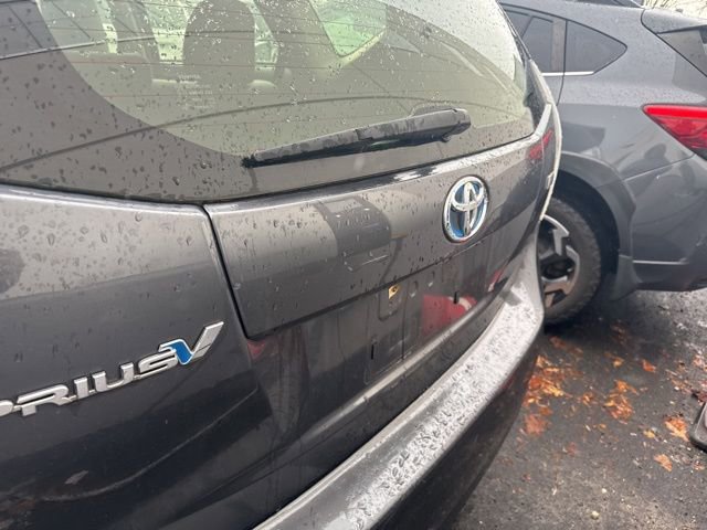 Used 2013 Toyota Prius V Two image 10