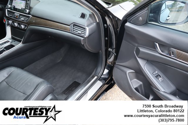 Used 2020 Honda Accord Touring image 33