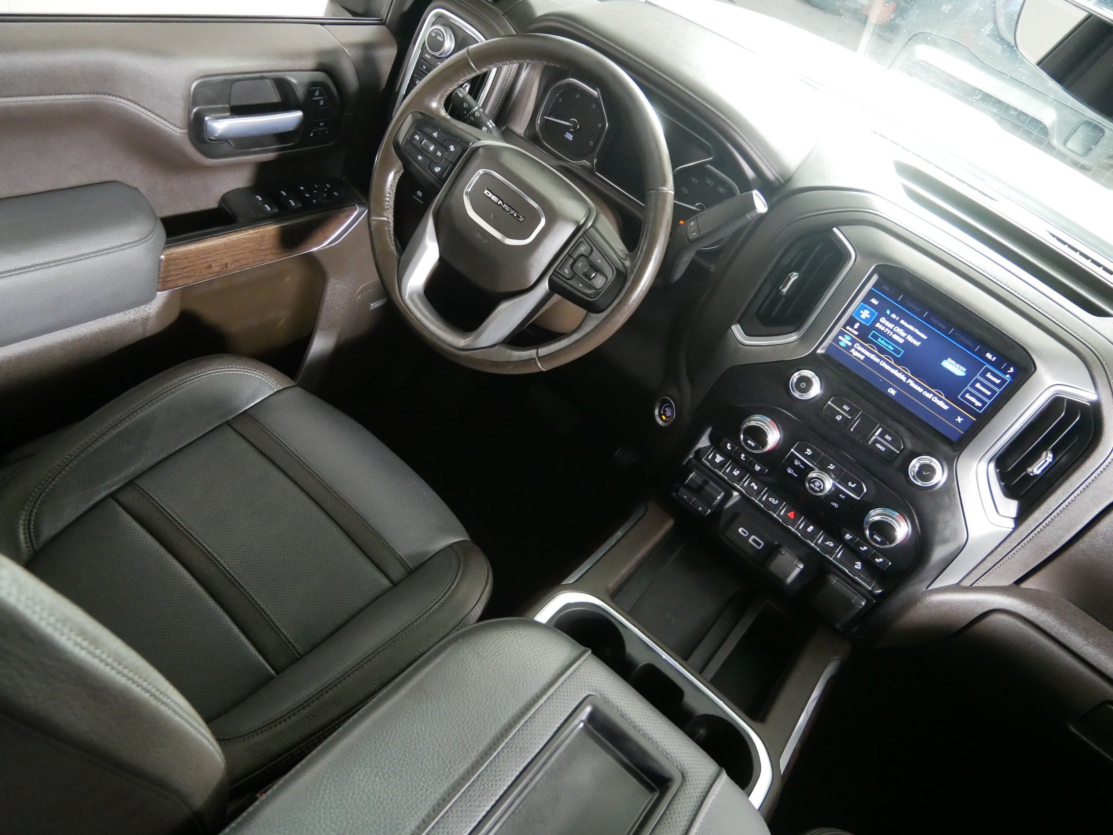 Used 2021 GMC Sierra 2500 Denali w/ Denali Ultimate Package AWD/4WD image 9