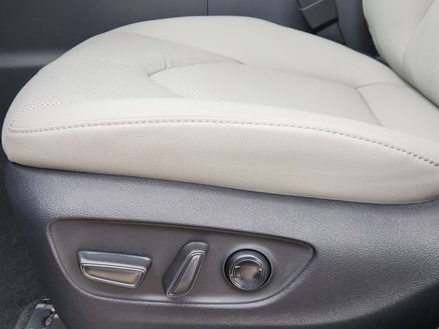 New 2026 Toyota Grand Highlander FWD image 22