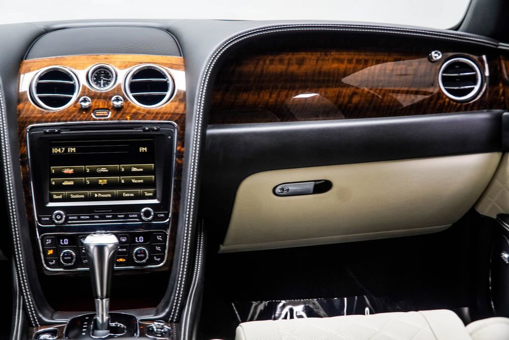 Used 2018 Bentley Flying Spur S V8 AWD/4WD image 20