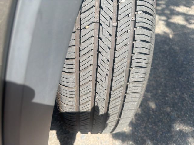 Used 2016 Kia Sorento LX w/ LX Convenience Package image 2