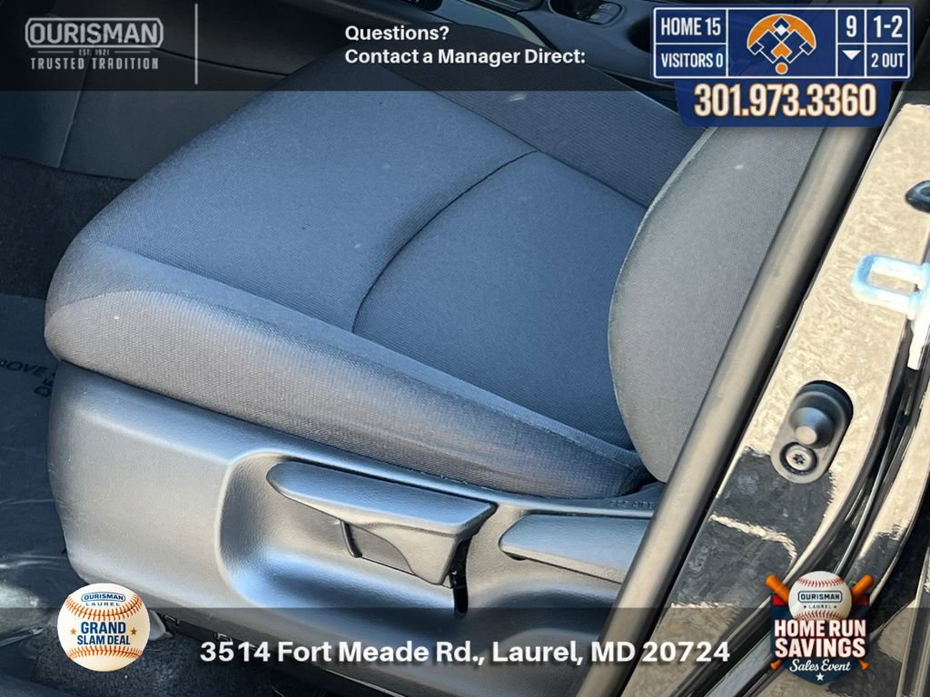 Used 2024 Toyota Corolla Cross LE AWD/4WD image 6