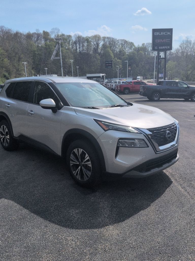 Used 2023 Nissan Rogue SV AWD/4WD image 3