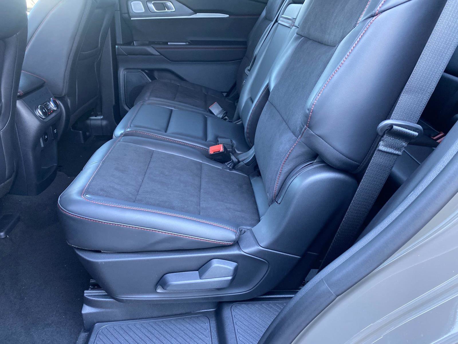 New 2026 Ford Explorer ST image 11