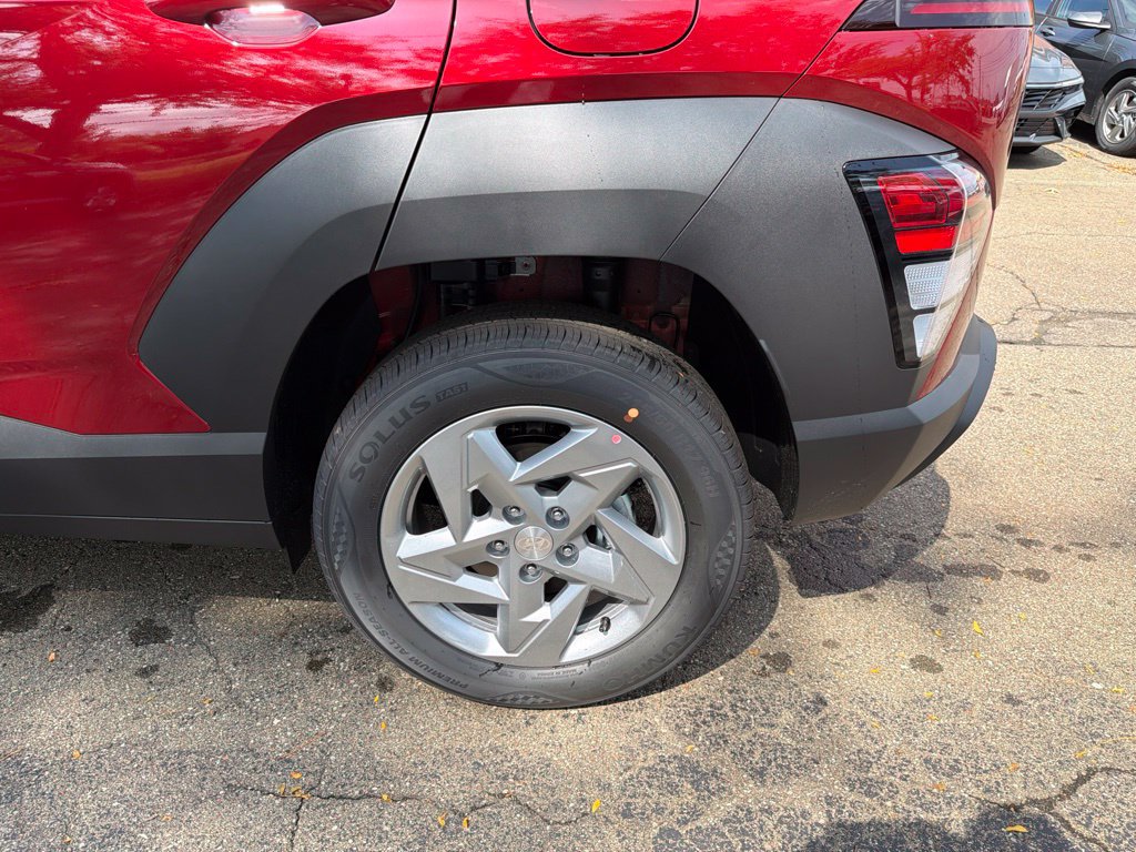 New 2027 Hyundai Kona SE AWD/4WD image 12