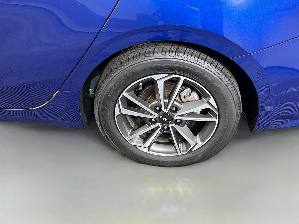 Certified 2023 Kia Forte LXS FWD image 32
