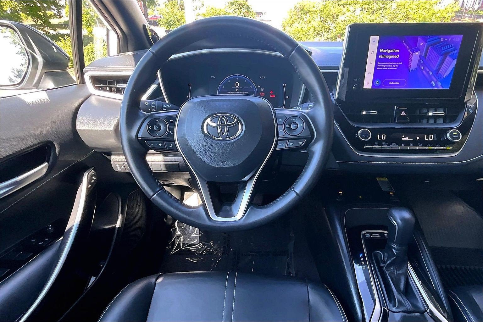 Used 2023 Toyota Corolla XSE FWD image 5