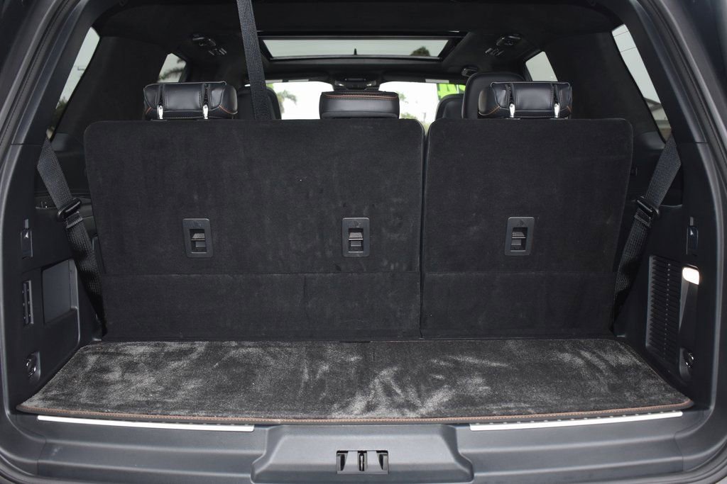 Used 2024 Lincoln Navigator Black Label image 9