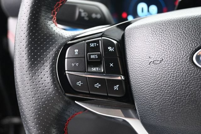 Used 2025 Ford Explorer ST-Line AWD/4WD image 31