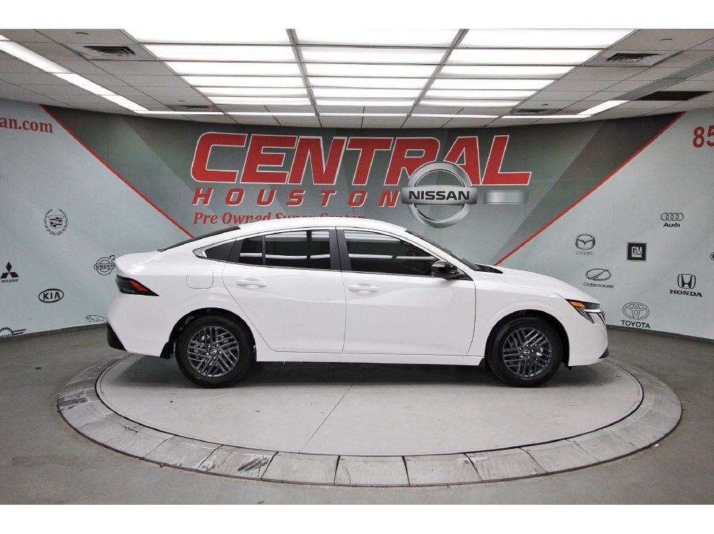 New 2026 Nissan Sentra SV w/ SV Convenience Package FWD image 5