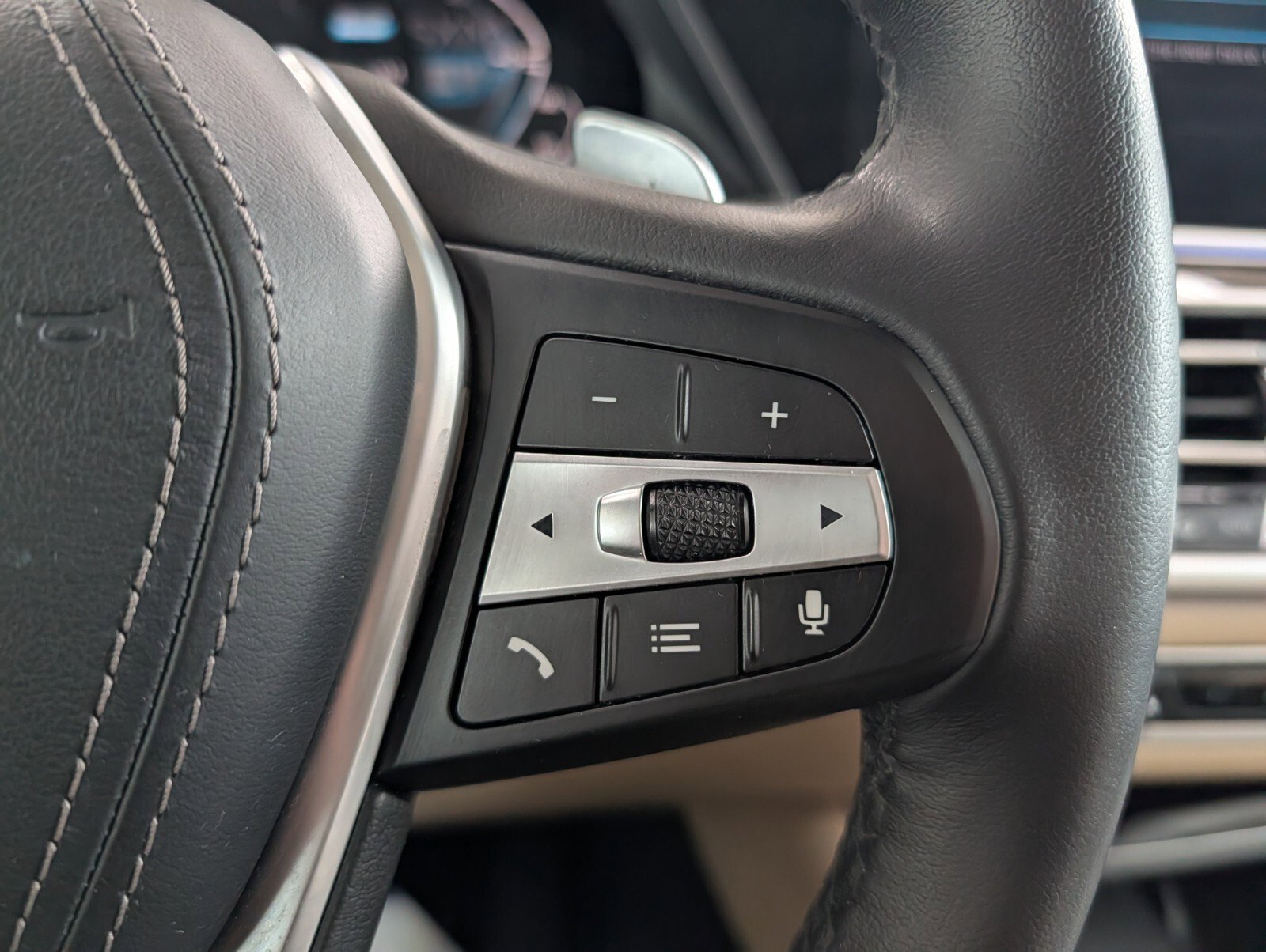 Used 2021 BMW X5 xDrive45e w/ Premium Package image 22