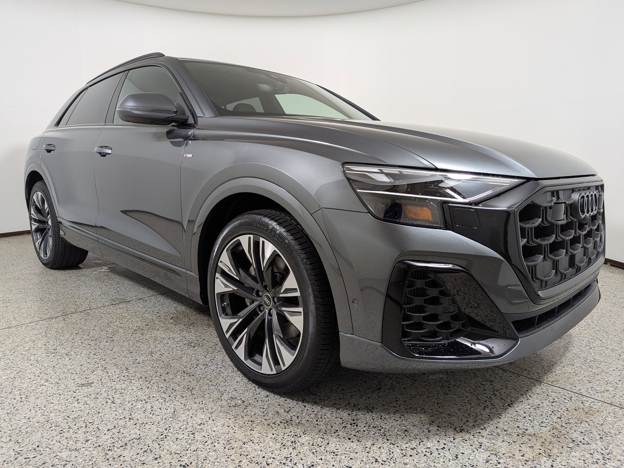 New 2026 Audi Q8 Premium Plus image 1