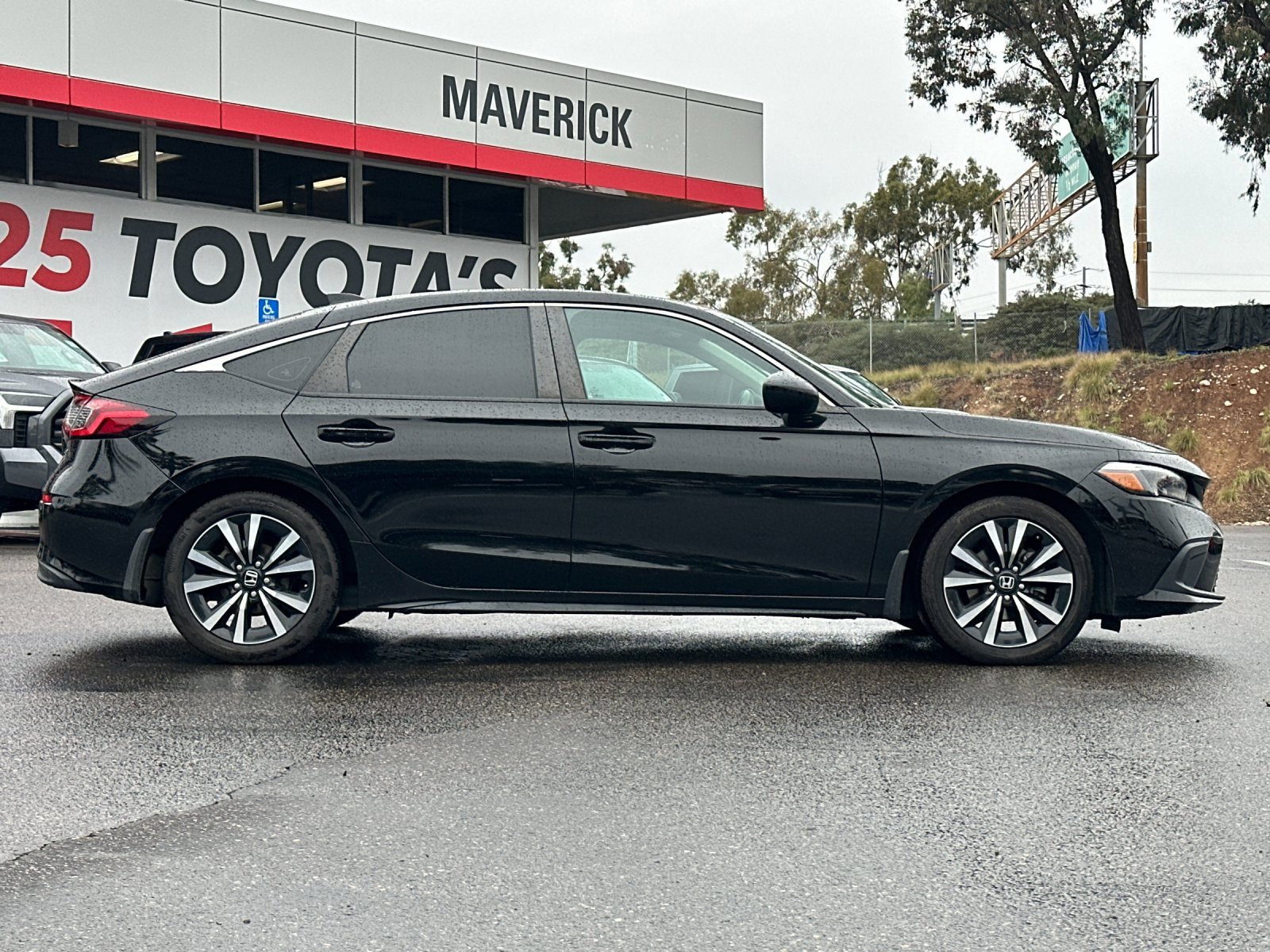 Used 2022 Honda Civic EX-L image 6