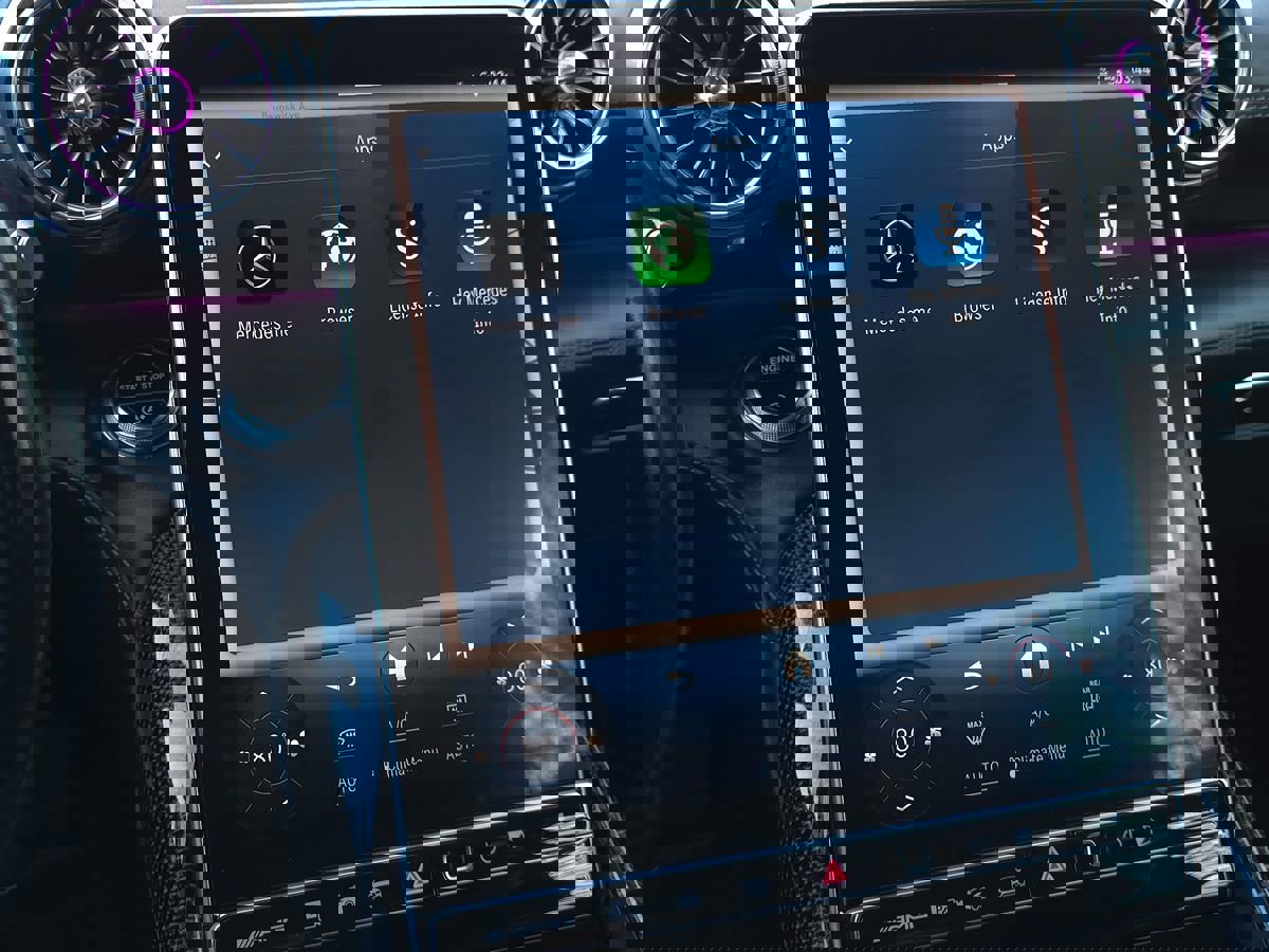 Used 2024 Mercedes-Benz SL 43 AMG image 50