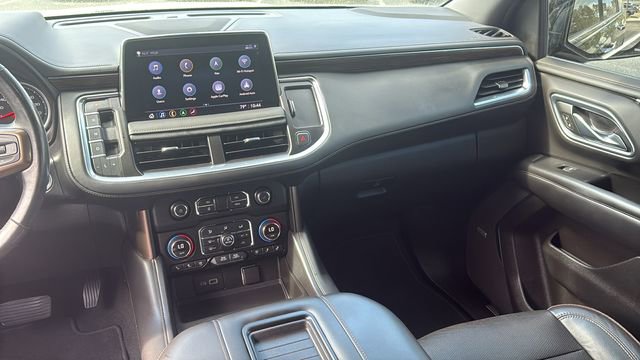 Used 2021 Chevrolet Suburban High Country w/ Premium Package RWD image 32