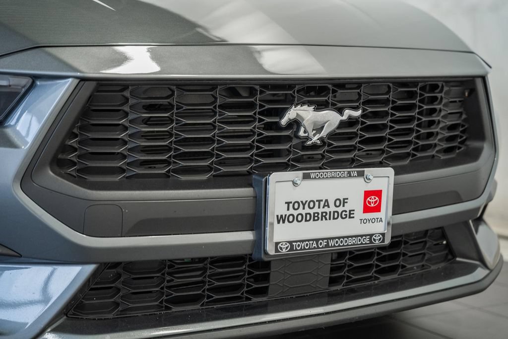 Used 2025 Ford Mustang Premium RWD image 9