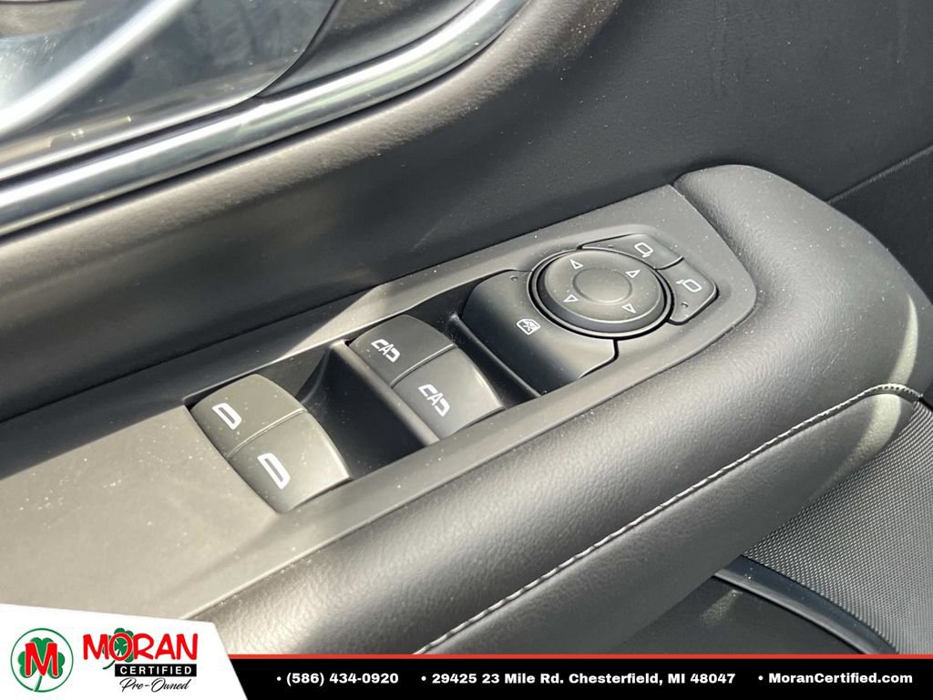Used 2023 Chevrolet Suburban LS AWD/4WD image 16