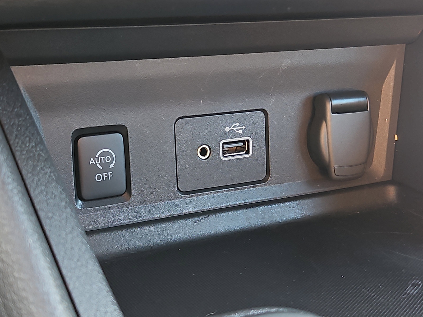 Certified 2025 Nissan Sentra S image 21