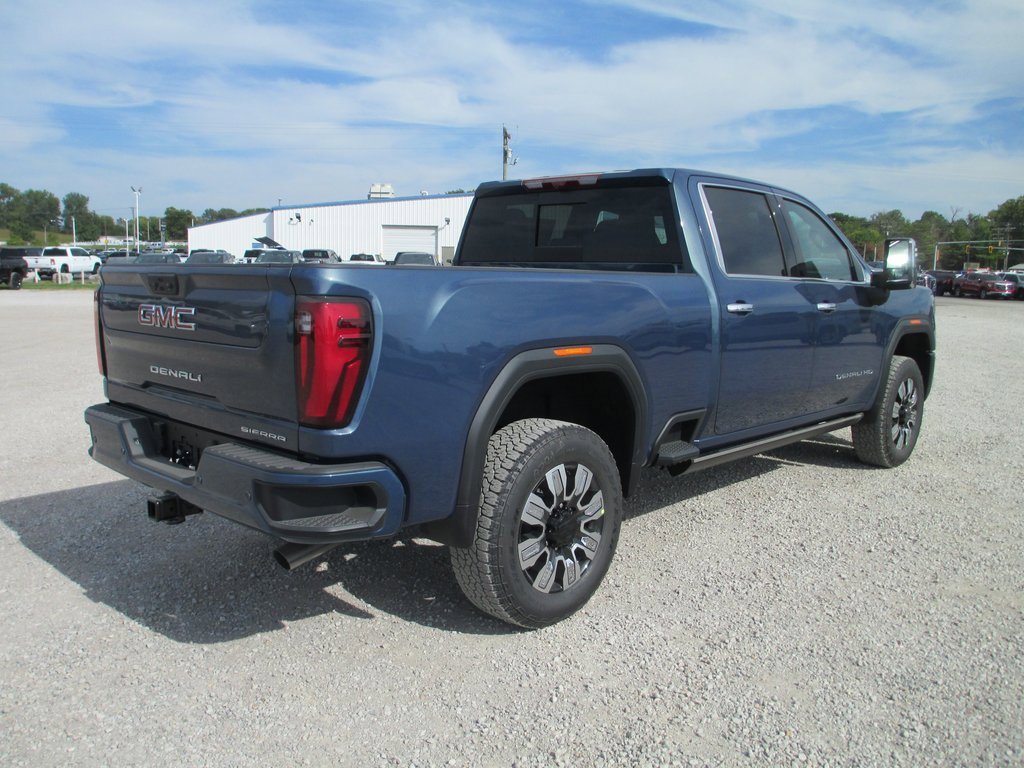 New 2026 GMC Sierra 2500 Denali w/ Denali Reserve Package image 4