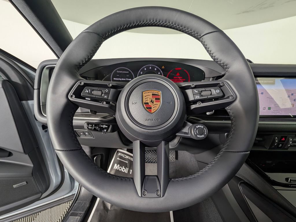 New 2026 Porsche Cayenne Coupe image 38