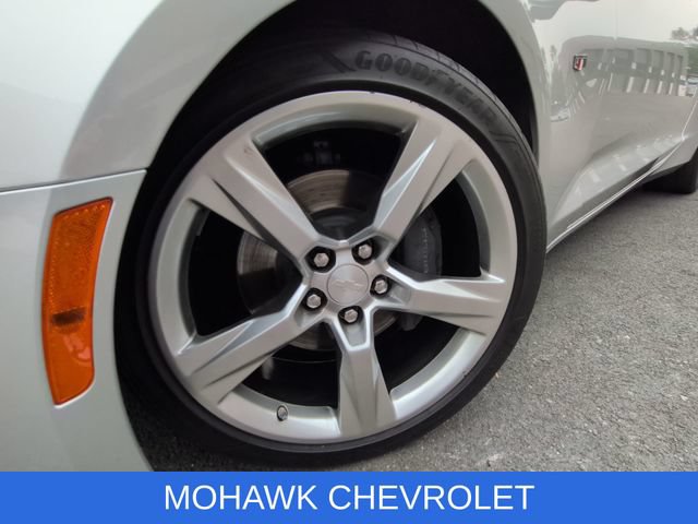 Used 2017 Chevrolet Camaro SS RWD image 34