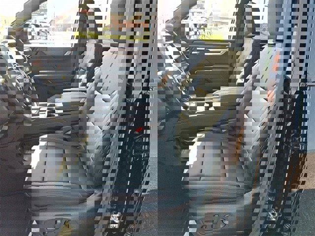 New 2025 GMC Acadia Elevation w/ Elevation Premium Package image 10