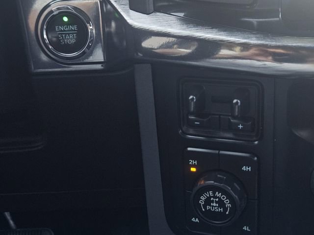 Used 2023 Ford F150 Lariat w/ Equipment Group 502A High image 31