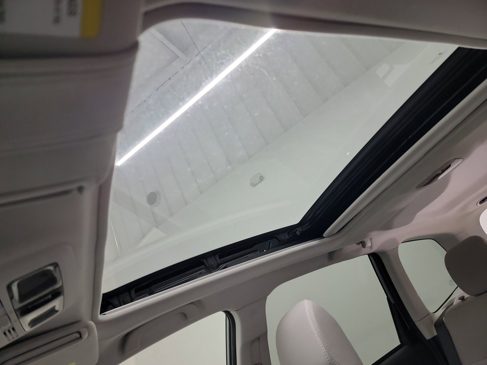 Used 2016 Subaru Forester 2.5i Premium image 24