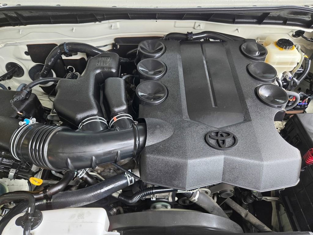 Used 2014 Toyota FJ Cruiser 4WD w/ Convenience Package image 26