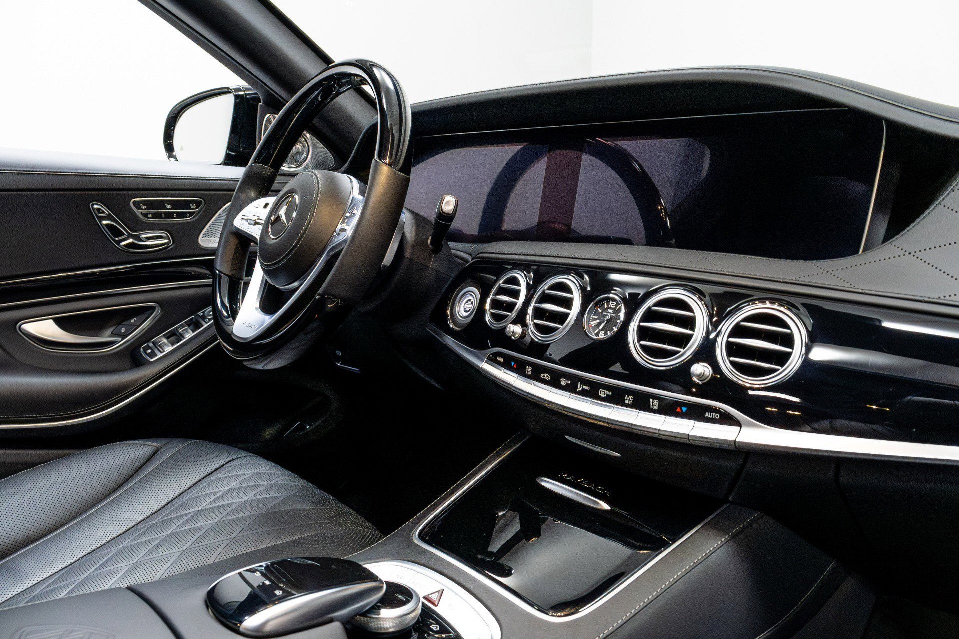 Used 2020 Mercedes-Benz Maybach S 650 image 25