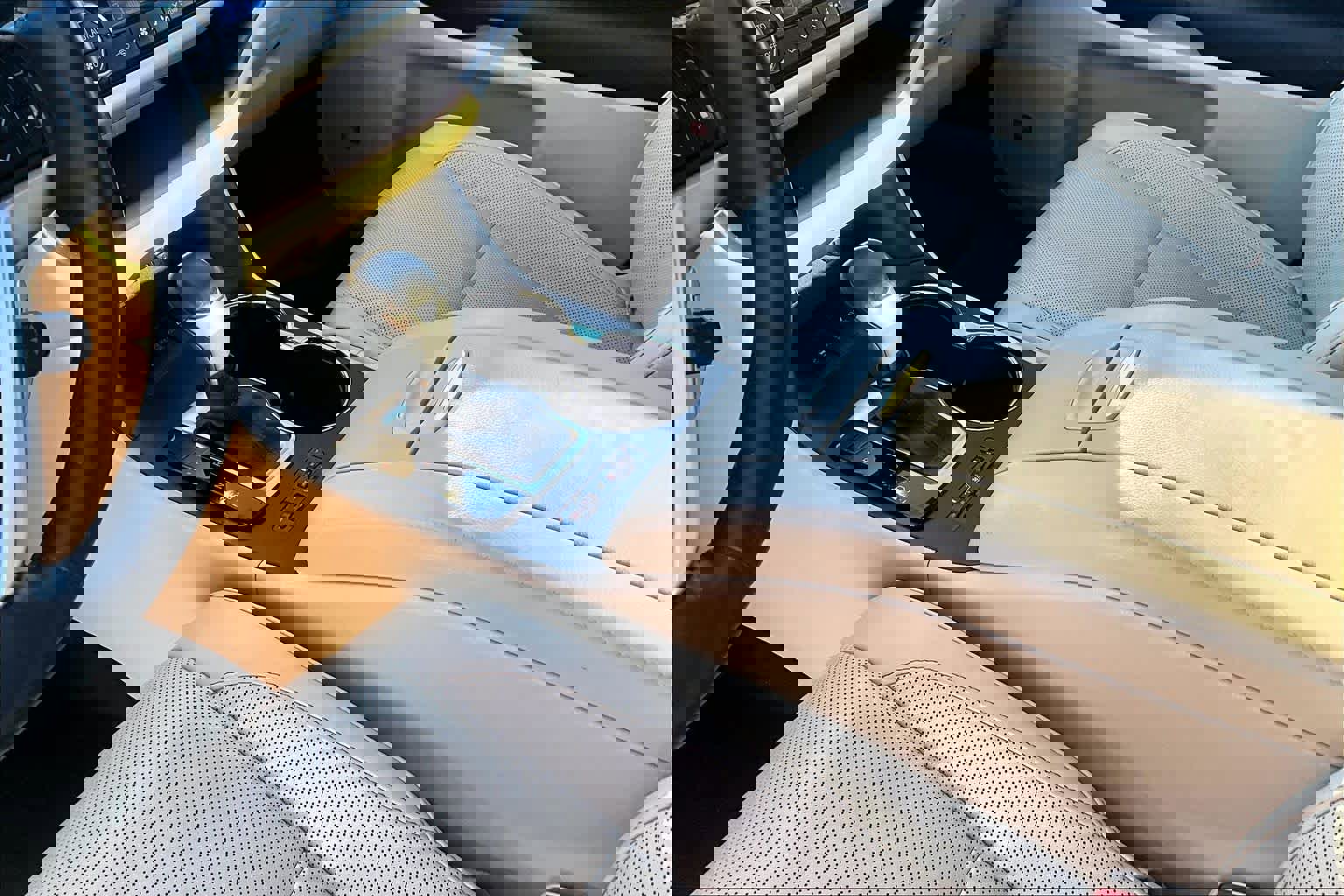 Used 2016 Toyota Highlander Limited image 17