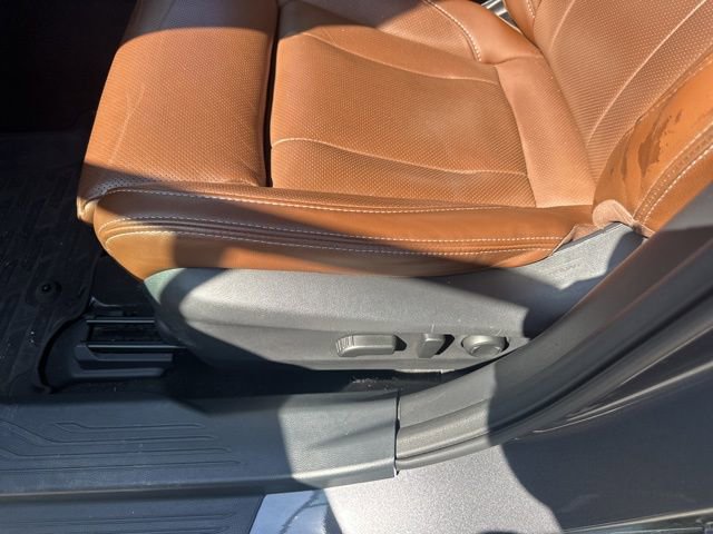 Used 2022 Subaru Outback Touring XT AWD/4WD image 7