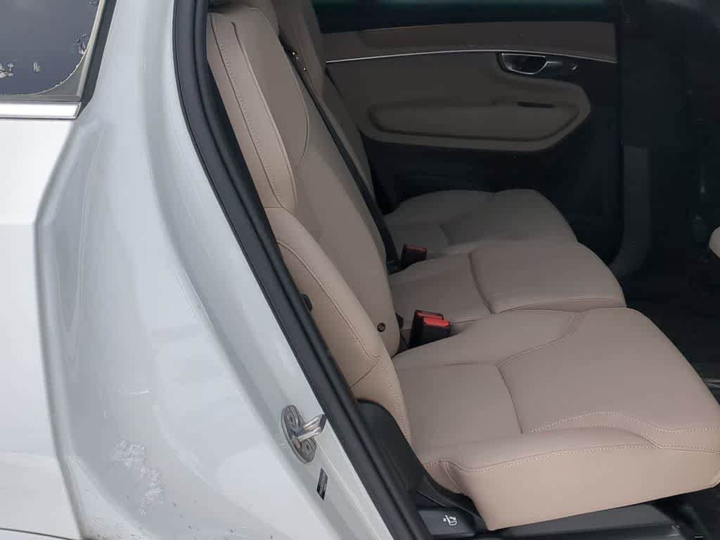 Certified 2026 Volvo XC90 B6 Plus w/ Protection Package Premier AWD/4WD image 19