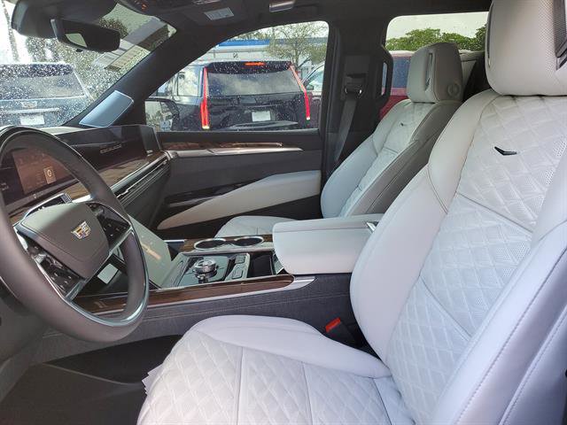 Certified 2026 Cadillac Escalade ESV Platinum Luxury image 40