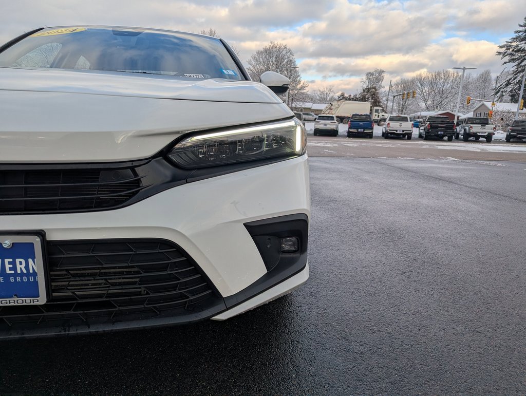 Used 2024 Honda Civic Touring image 11