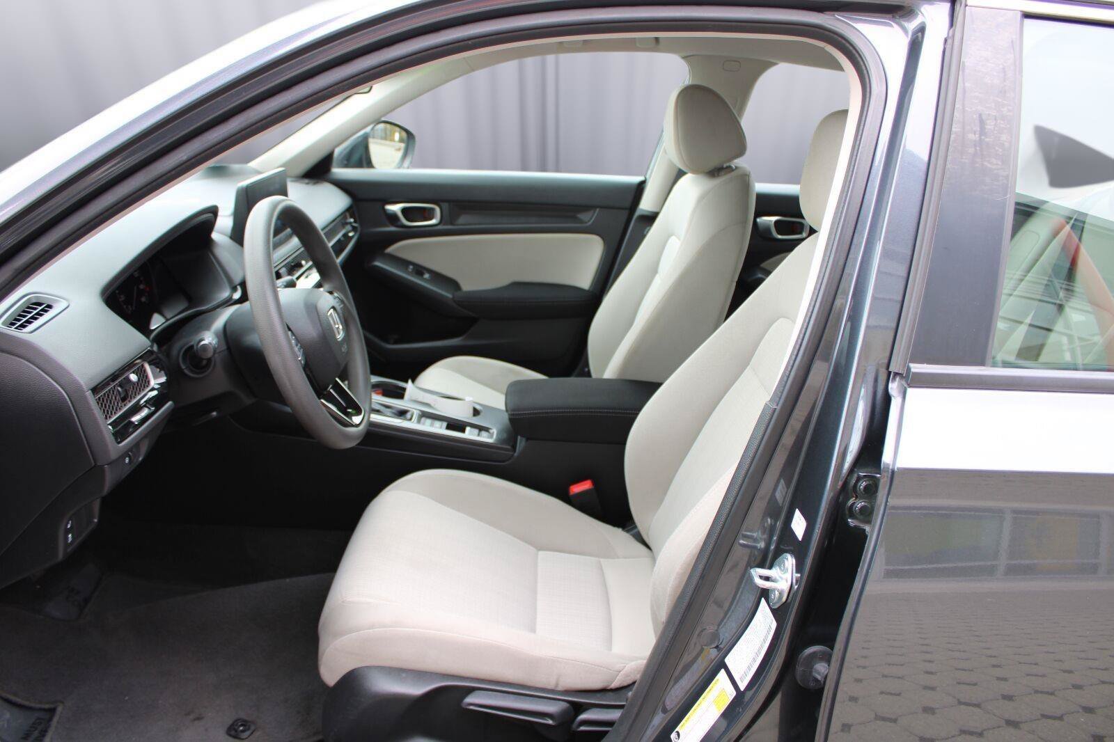 Used 2024 Honda Civic LX image 32