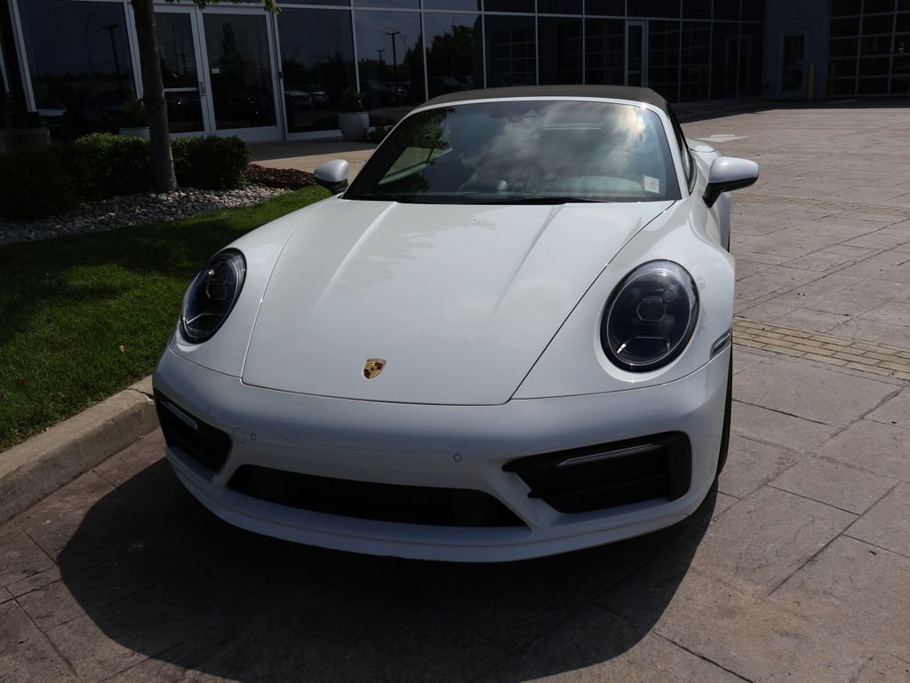 Used 2020 Porsche 911 Carrera 4S AWD/4WD image 4