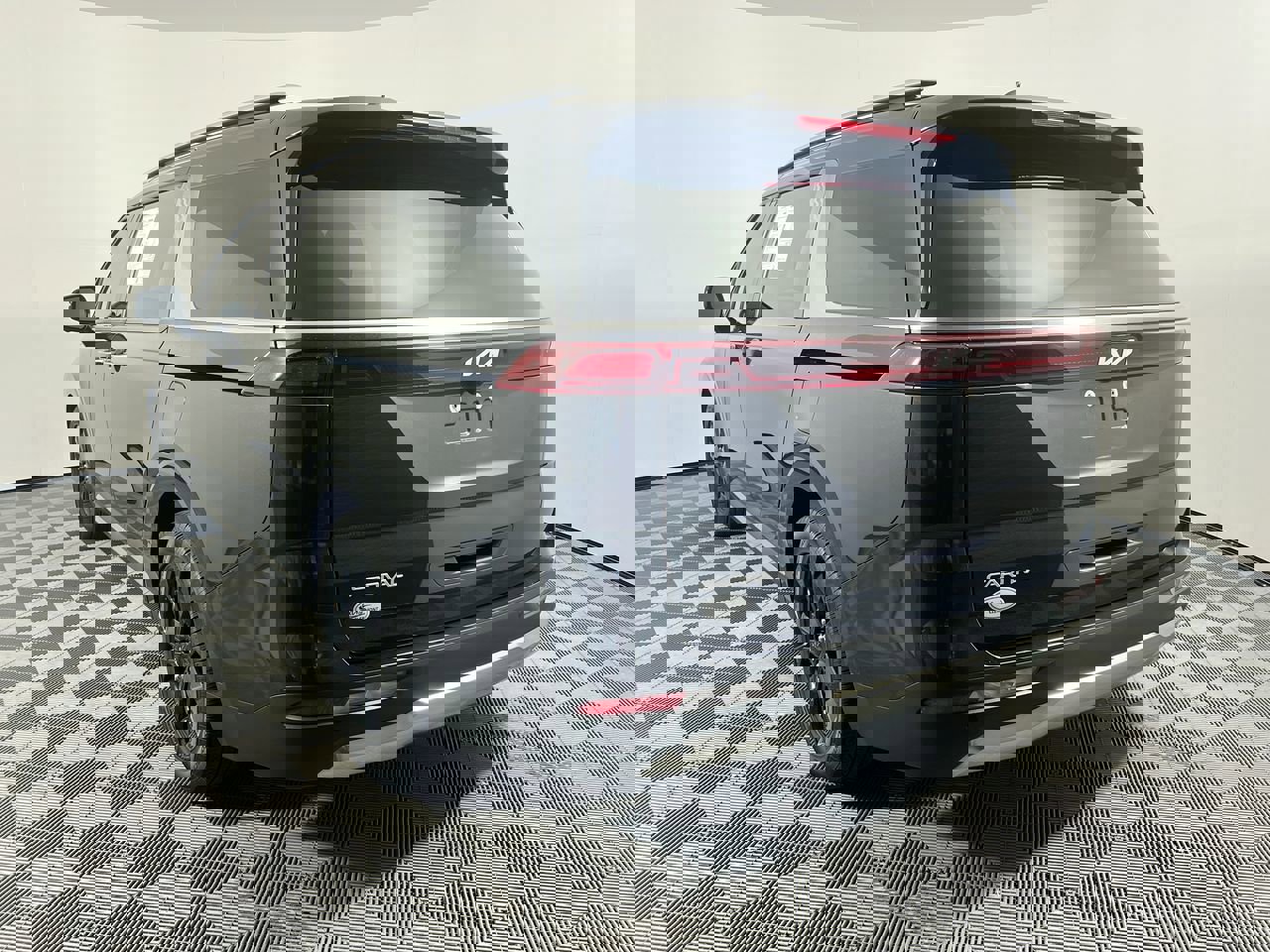 Certified 2024 Kia Carnival SX Prestige image 7