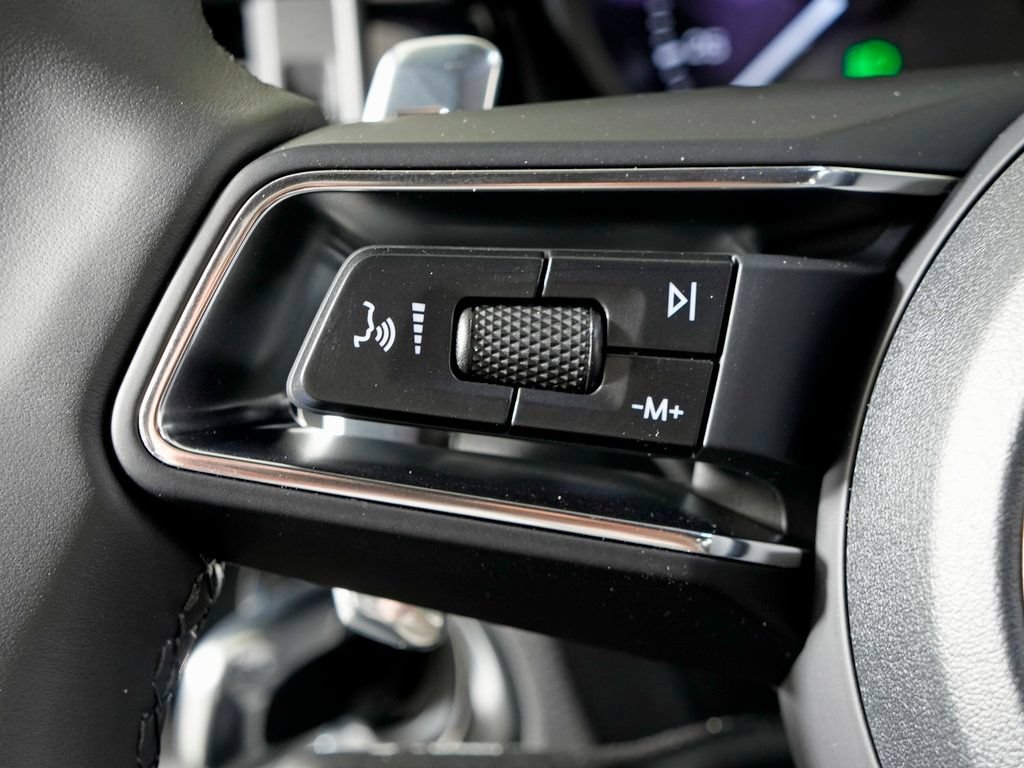 Certified 2026 Porsche Macan S AWD/4WD image 23