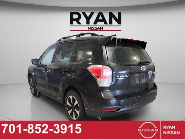 Used 2017 Subaru Forester 2.5i Premium w/ All-Weather Package image 4