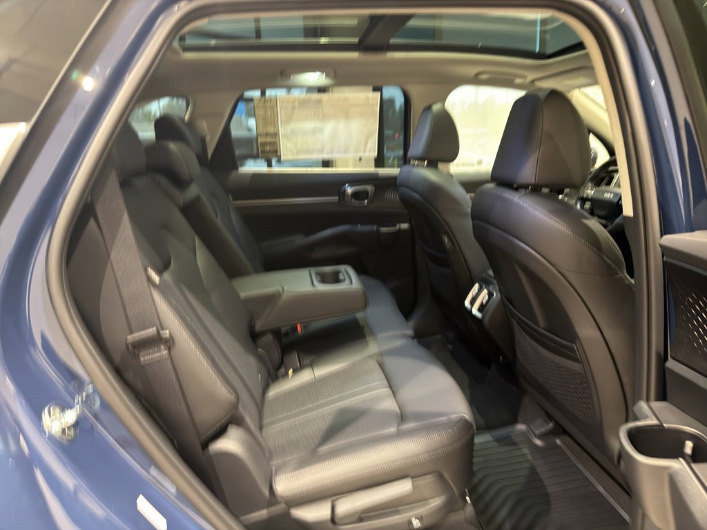 New 2026 Kia Sorento S w/ S Panoramic Sunroof Package image 21