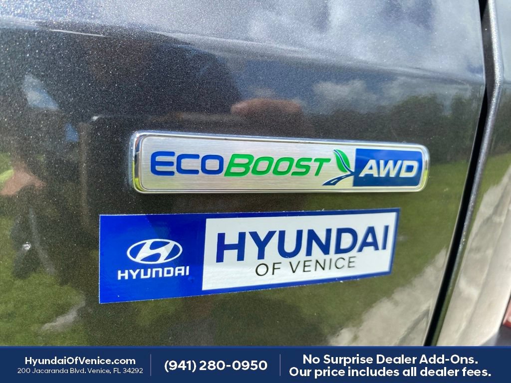 Used 2020 Ford Escape Titanium w/ Titanium Premium Package 2.0 AWD/4WD image 29