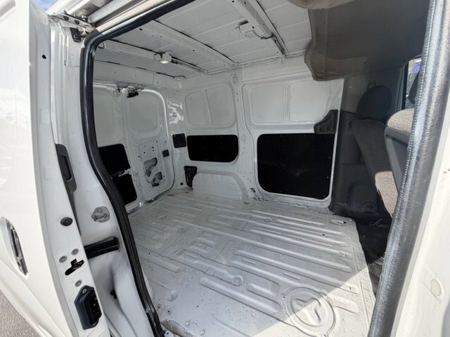 Used 2020 Nissan NV200 S image 11