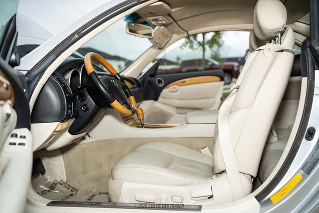 Used 2003 Lexus SC 430 Convertible RWD image 36