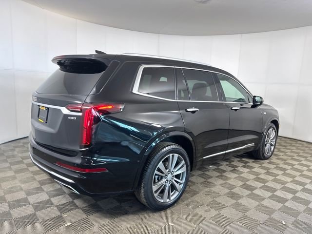 Used 2022 Cadillac XT6 Premium Luxury w/ Technology Package image 3